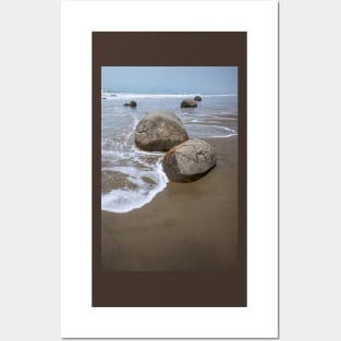 Moeraki Boulders. Posters and Art